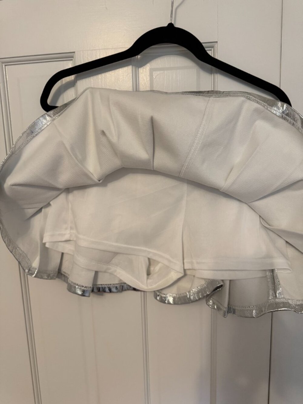 Fashion Nova "Fantasy Girl" Metallic Micro Mini Skirt silver XL - Picture 4 of 4